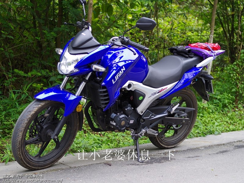 首次换机油后,小跑了一躺龙虎山看路边猴子 -