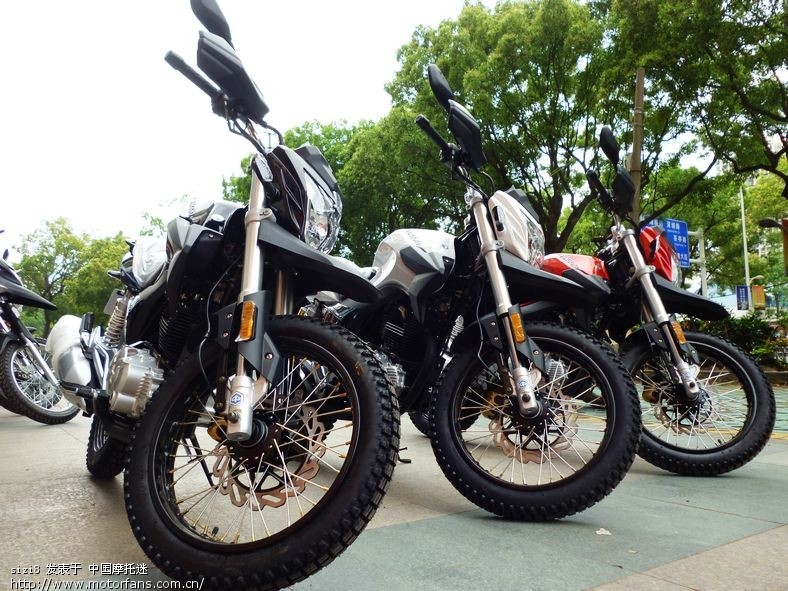 发一款比亚乔的越野机车 - 宗申&比亚乔 - 摩托