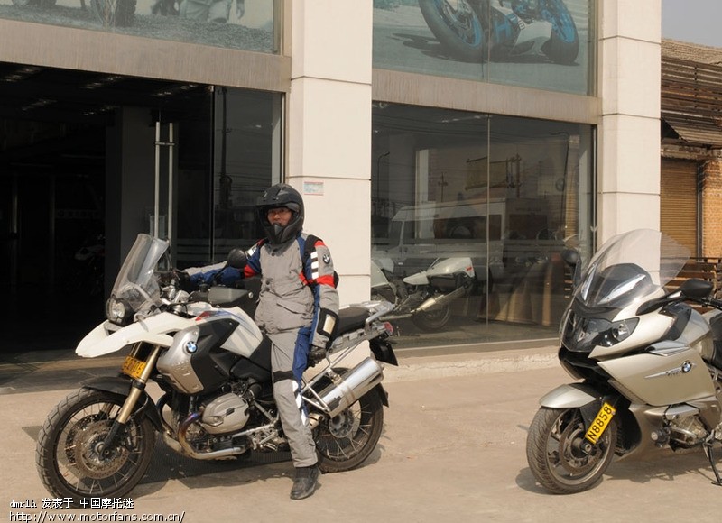 向傅总学习,骑摩托车出差到北京--今天雨中骑行