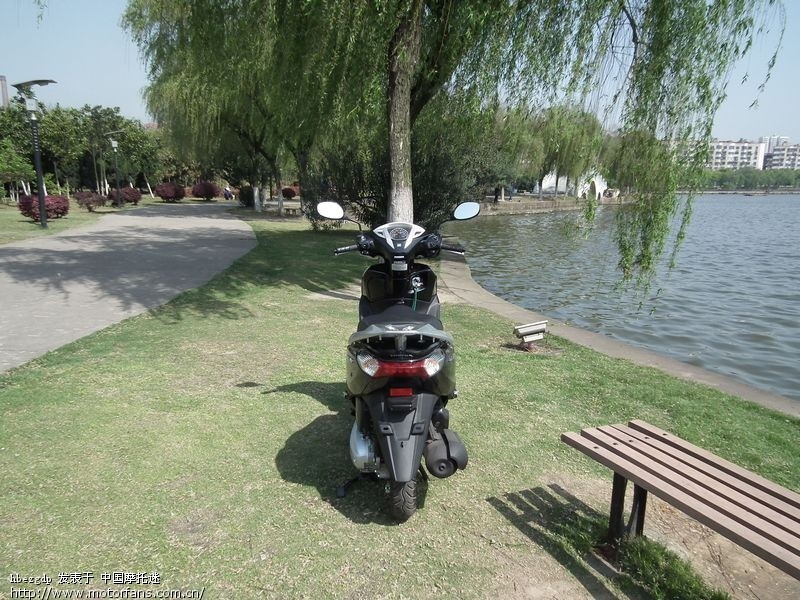 动空转 告别发动机 哒哒 声 喜迎 LEAD125 -