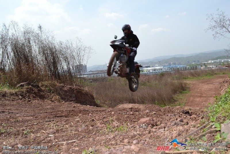 你们难道不晓得? 拉力车。自由300 新车哟。 -