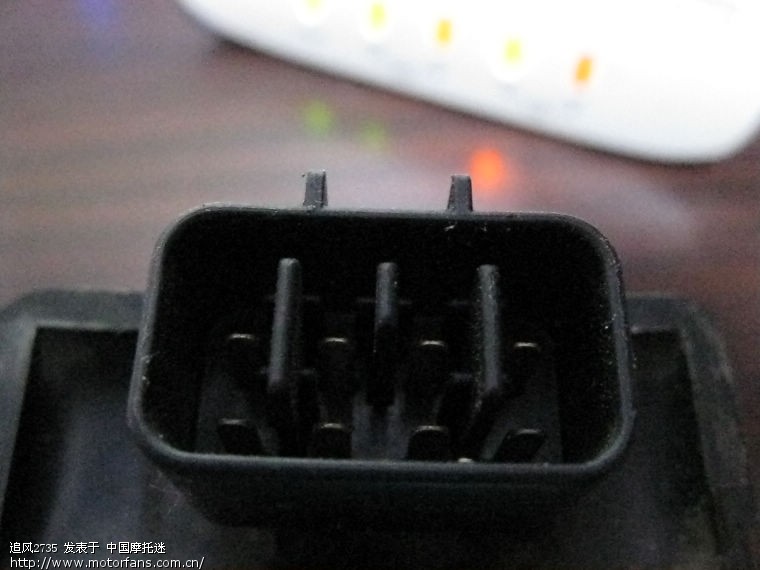 我的雅马哈凌骥,大家帮我看看点火器怎么接线.