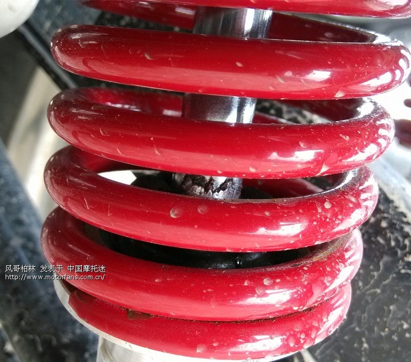 EN150后氮气减震漏油了 - 豪爵铃木-骑式车讨
