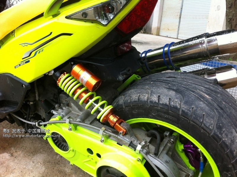 分享两辆暴改鬼火:拖尾、宽胎. - 踏板论坛 - 雅