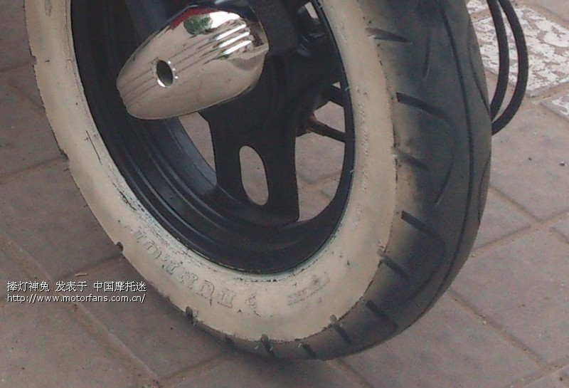 骑车无论快慢一压白线,就打滑,是什么原因? - 北