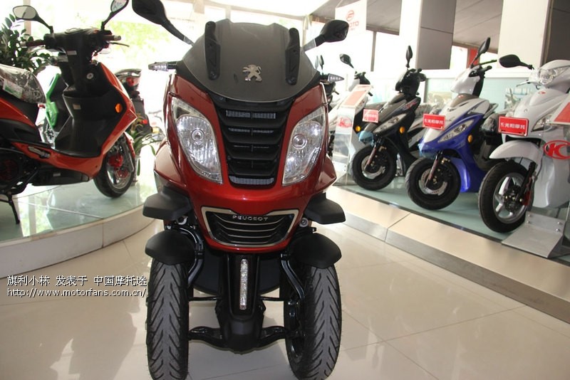 标致METROPOLIS400i(倒三轮)登陆北京旗利 