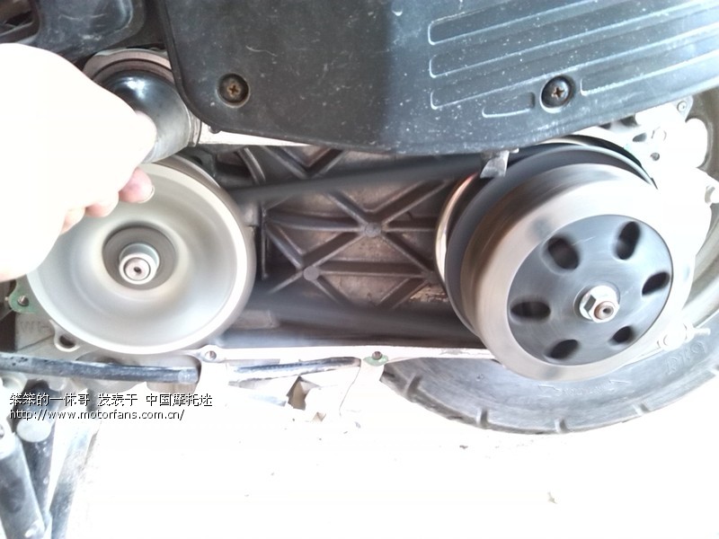 本田喜悦马达启动齿轮保养及清理发动机~ - 踏