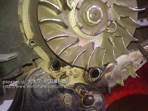 再次求助了。老凌鹰4CW发动机烧机油问题。