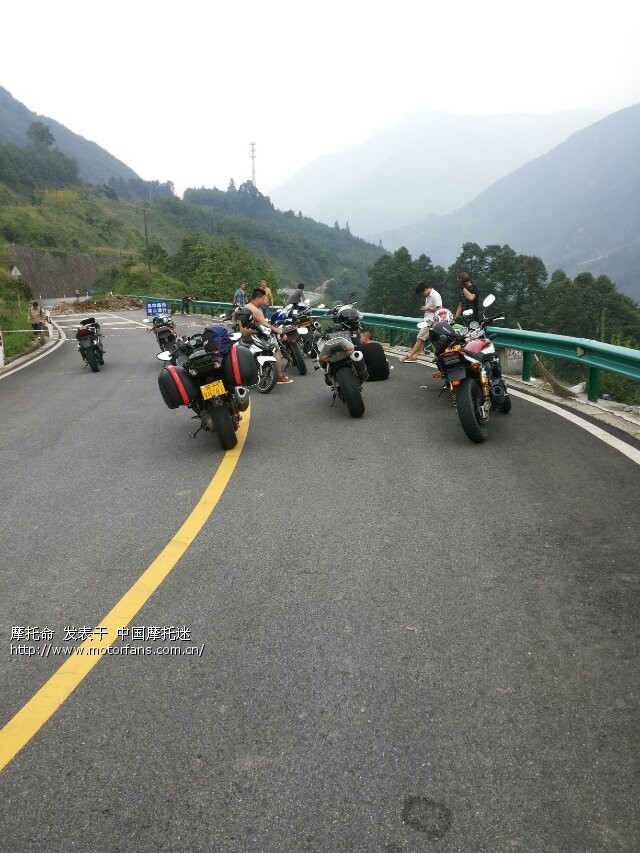 黄龙600压弯 - 进口品牌 - 贝纳利Benelli - 摩托