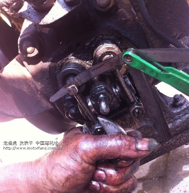 在家跟着老爸学修理8马力柴油机! - 维修改装 -