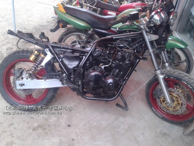 CB400 改颜色 - 维修改装 - 摩托车论坛 - 中国第