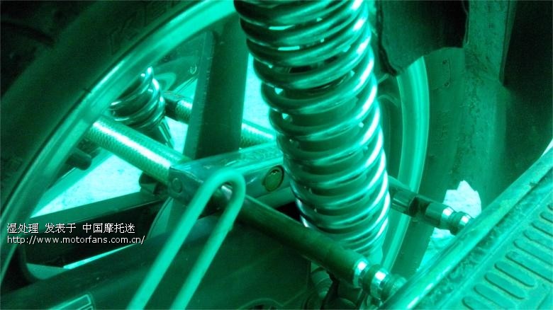 增加暴力开锁难度的锁车方法 - 新大洲本田 - 摩