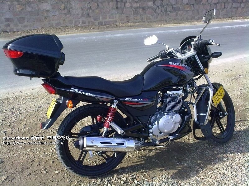 一二档拉离合滑行时发动机有敲缸的声音是什么