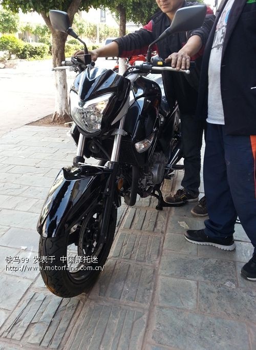 终于提车,黑色gw250