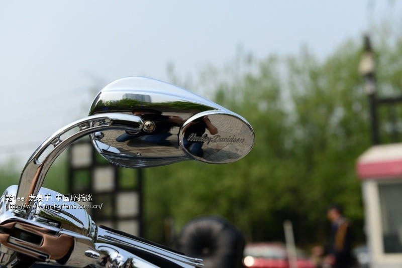 想买辆B牌883低座版,请前辈们给点意见。(已经