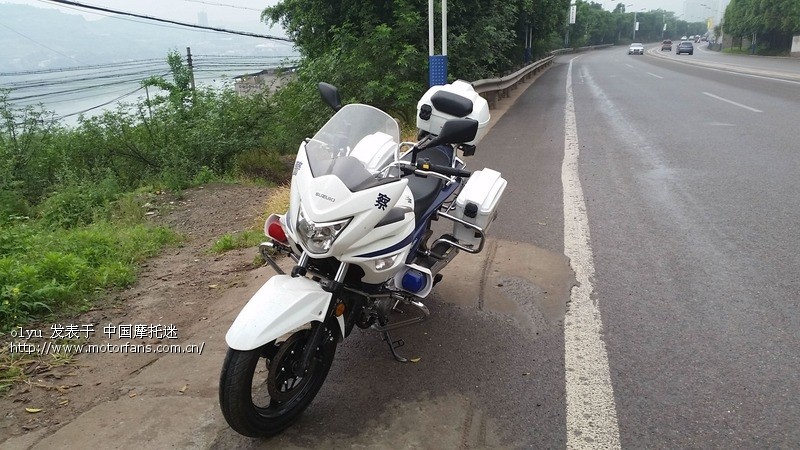 今天试驾了警版骊驰(附图) - 豪爵铃木-骑式车讨