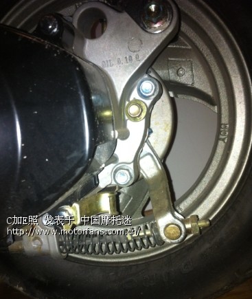 求教,tini 齿轮油加油和放油螺丝是哪两个?(见图