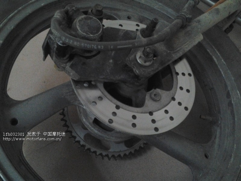 雅马哈TZM150后轮鼓换比亚乔后轮毂 - 比亚乔