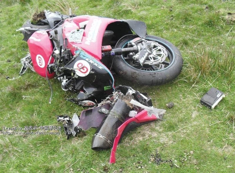 摩闻 - 2014年曼岛TT摩托车大赛一位车手过世