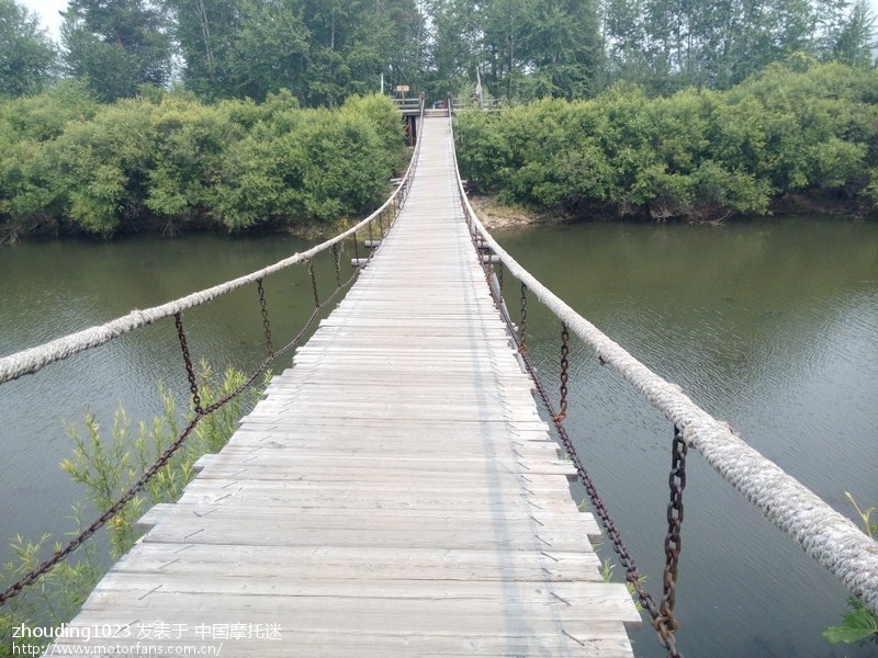 我曾经跨过山和大海也穿过人山人海 风吹过路