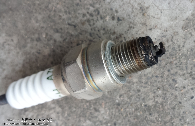 来看看是否正常 豪爵悦星 火花塞图片 - 豪爵铃