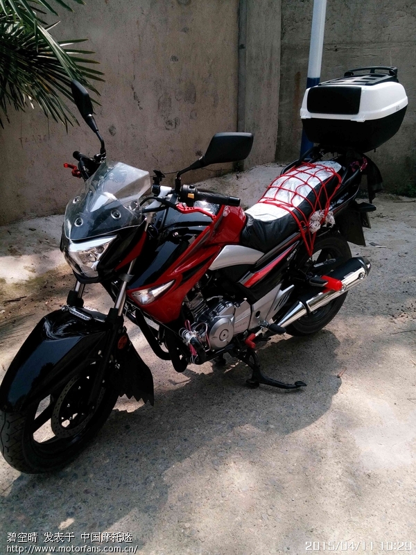 新提骊驰红黑炫动版及加装众多配件(包括前后