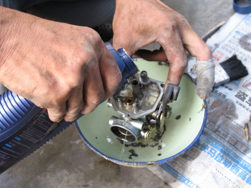 柱塞化油器清洗全过程(转) - 摩托车维修车间 - 