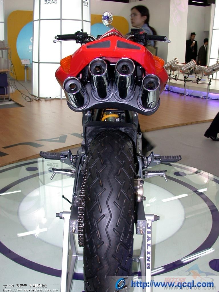 嘉陵V型双缸水冷250 8气门DOHC 街车 - 其他