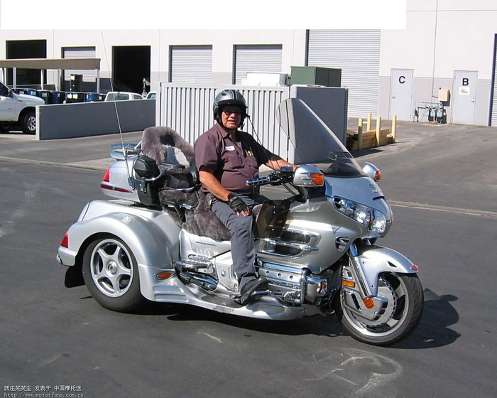 HONDA GL1800 三轮摩托-COOOOOL - 三轮挎