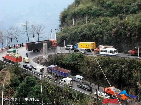 矮寨公路奇观 - 南岳樵夫 - 南岳樵夫的博客