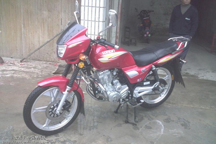 我的二奶:隆鑫LX125-30H竣帅【磨合期油耗1.