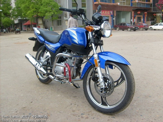 今天晚上去操了一下我的小V. 发现问题了.唉~ 