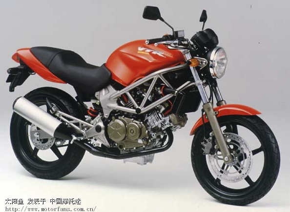 川马250和vtr250那个更适合新手? - 天下大排 -