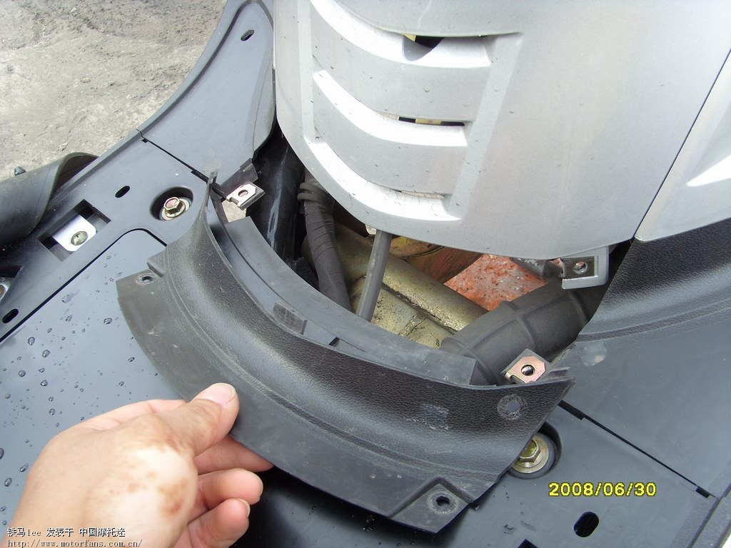 轻骑铃木锋彩QS125T-3,及百公里的油耗问题.