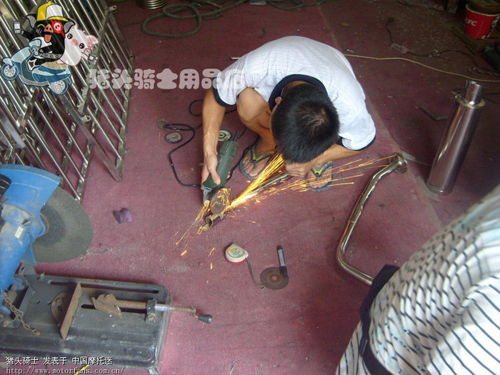 .阿是的V6直排已经改装完毕,可以策他请恰饭庆