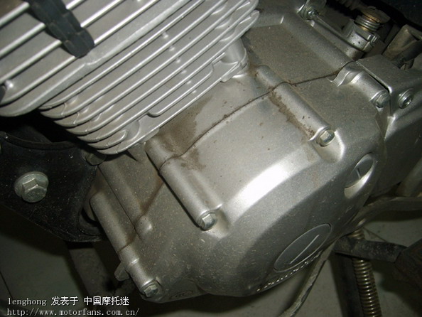 大家看看我车,发动机渗油很厉害! - 雅马哈 - 摩