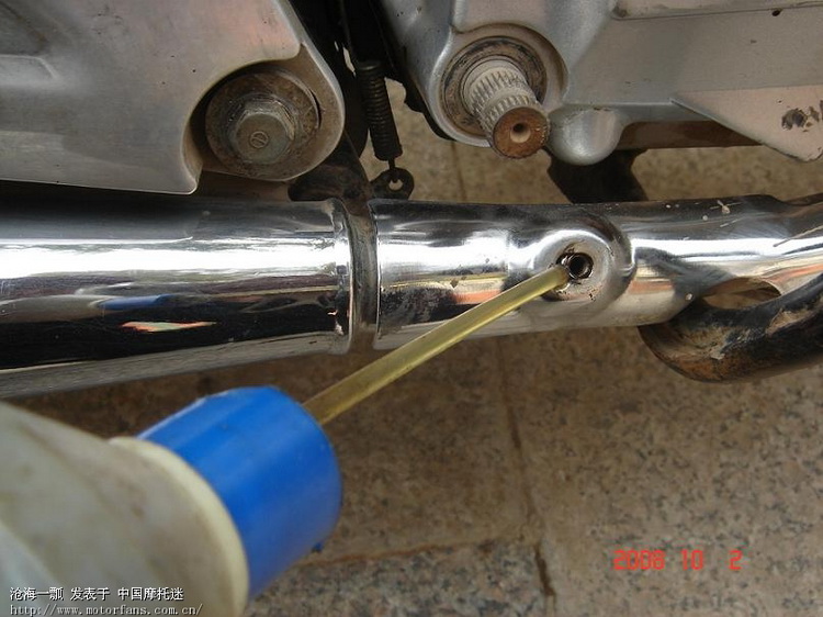 加机油,排气筒5年多,完好如新。 - 弯梁世界 - 摩