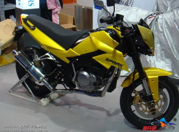 披露国产500CC公路跑车(转自摩托吧) - 摩托车