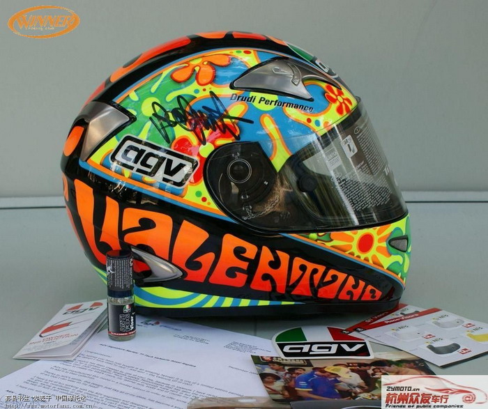 AGV纪念版头盔(全球限量500 罗西签名盔) - 天