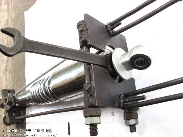怎样分解后减震叉 - 维修改装 - 摩托车论坛 - 中