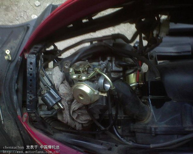 那位朋友有踏板车发动机内部的照片?贴出来研