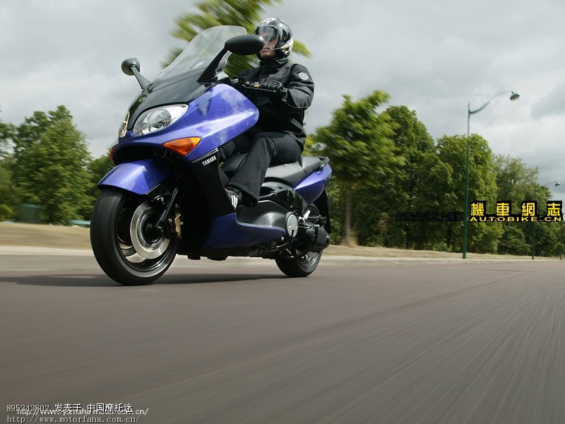 honda 银翼的价格 想问问yamaha tmax500 和honda 银翼的高清图片