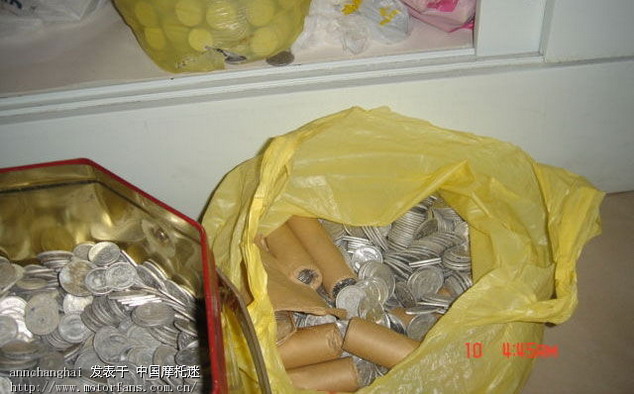 射阳收费站一幕!哈哈~看看司机如何整蛊收费站