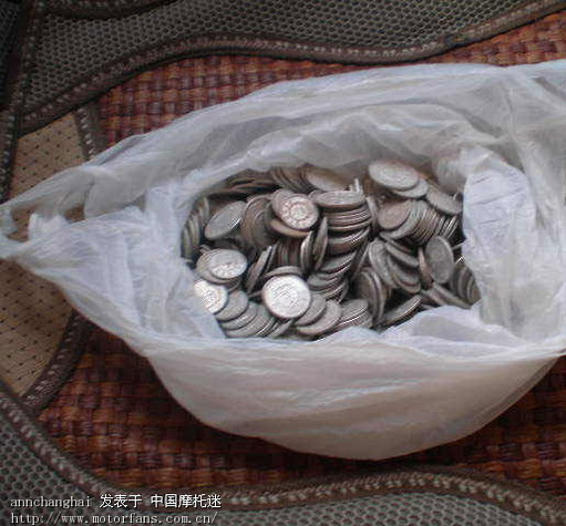 射阳收费站一幕!哈哈~看看司机如何整蛊收费站