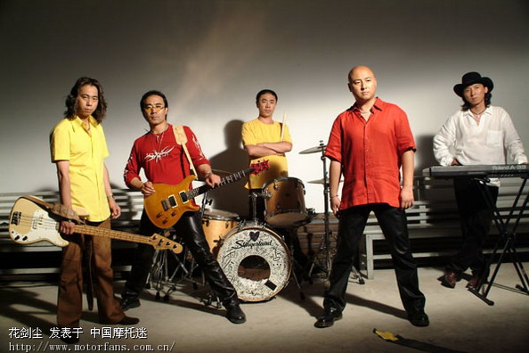 《让我们荡起双桨》零点乐队。 - 摩迷音乐视频