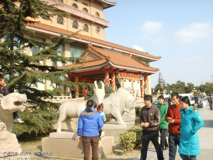 华西村一共多少人口_华西村 楼大招 风(2)