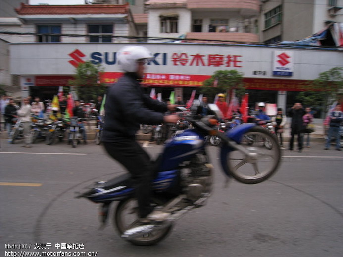 暴力测试SUZUKI GT125的性能 - 摩托车论坛 -
