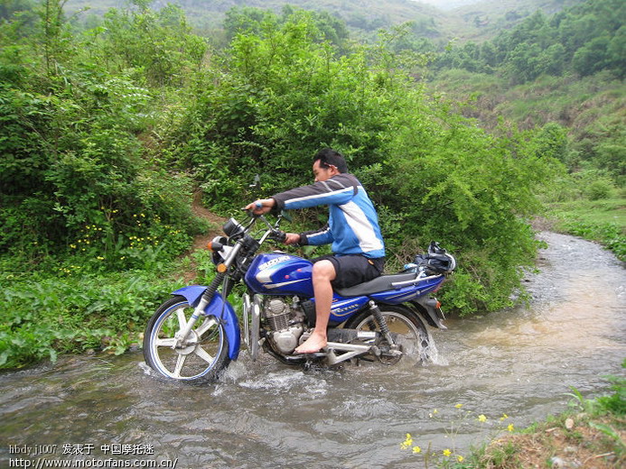 暴力测试SUZUKI GT125的性能 - 摩托车论坛 -