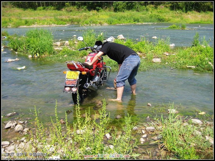 闲来无事,带老婆孩子下河洗车 - 雅马哈 - 摩托车