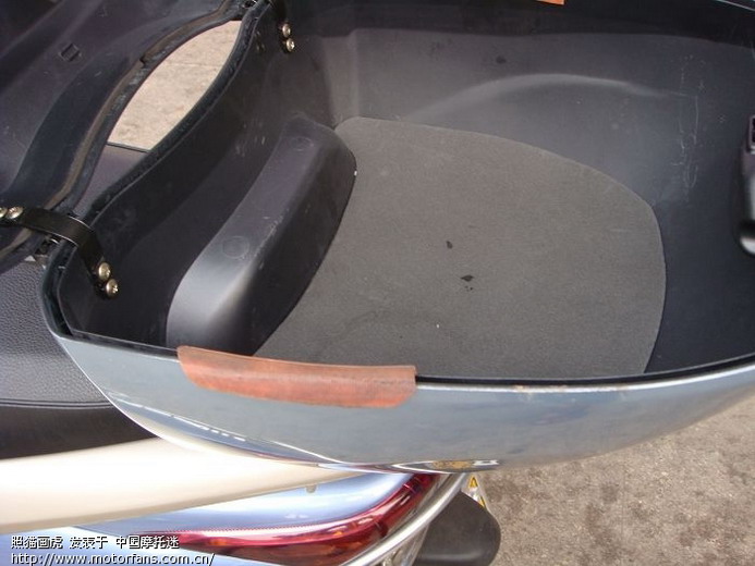 摩托车后备箱在骑行中发出的噪声如何解决?(已